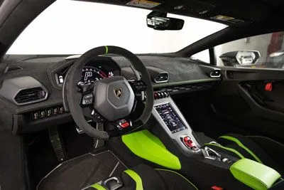 Lamborghini Huracan STO